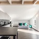 - Attico Vista Mare Con Terrazza E Piscina