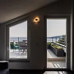 - Attico Vista Mare Con Terrazza E Piscina 아파트