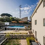 아파트 - Attico Vista Mare Con Terrazza E Piscina 라팔로