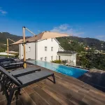 아파트 - Attico Vista Mare Con Terrazza E Piscina *