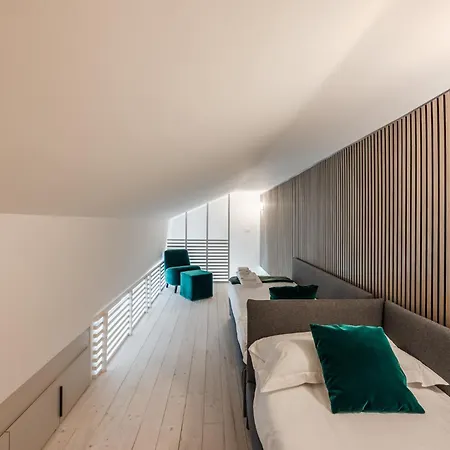 - Attico Vista Mare Con Terrazza E Piscina Апартаменты