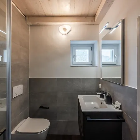 - Attico Vista Mare Con Terrazza E Piscina Rapallo