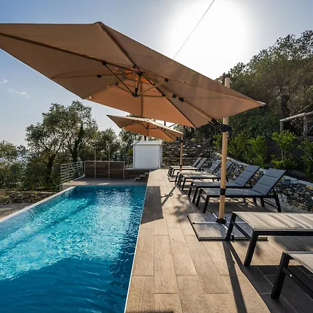 - Attico Vista Mare Con Terrazza E Piscina 라팔로