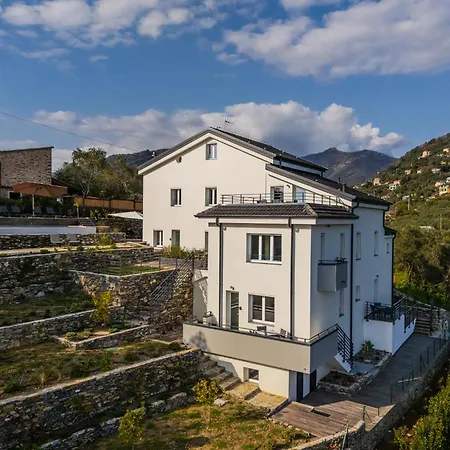 - Attico Vista Mare Con Terrazza E Piscina Рапалло