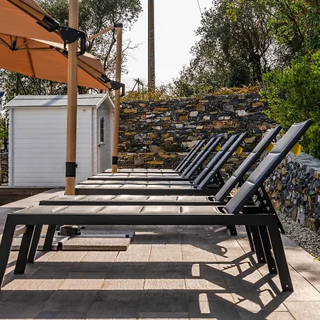 - Attico Vista Mare Con Terrazza E Piscina 아파트 *